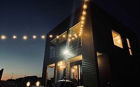 ＜グランピング貸別荘＞海まで3分、Bbq、ドッグラン、テントサウナのレンタルも可
